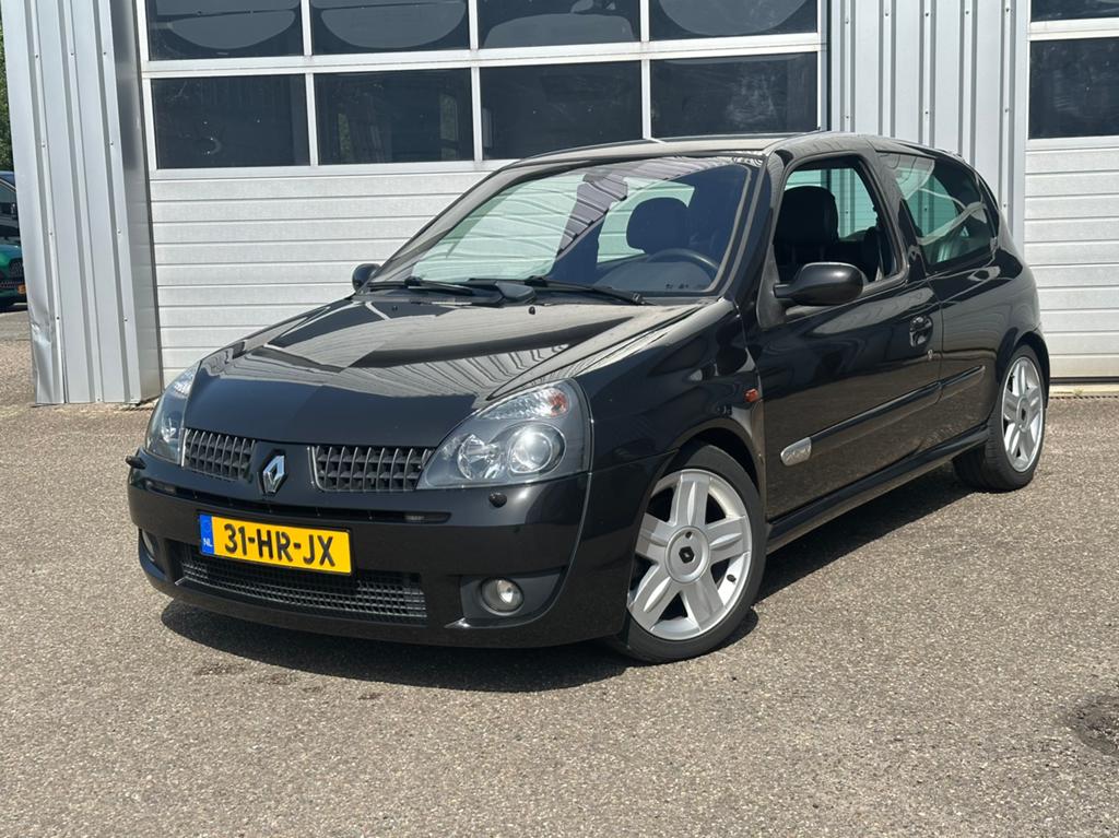 Renault Clio 2 RS 2.0 16V, Auto's, Renault, 1998 cc, 40 €/maand, Zwart, 4 cilinders