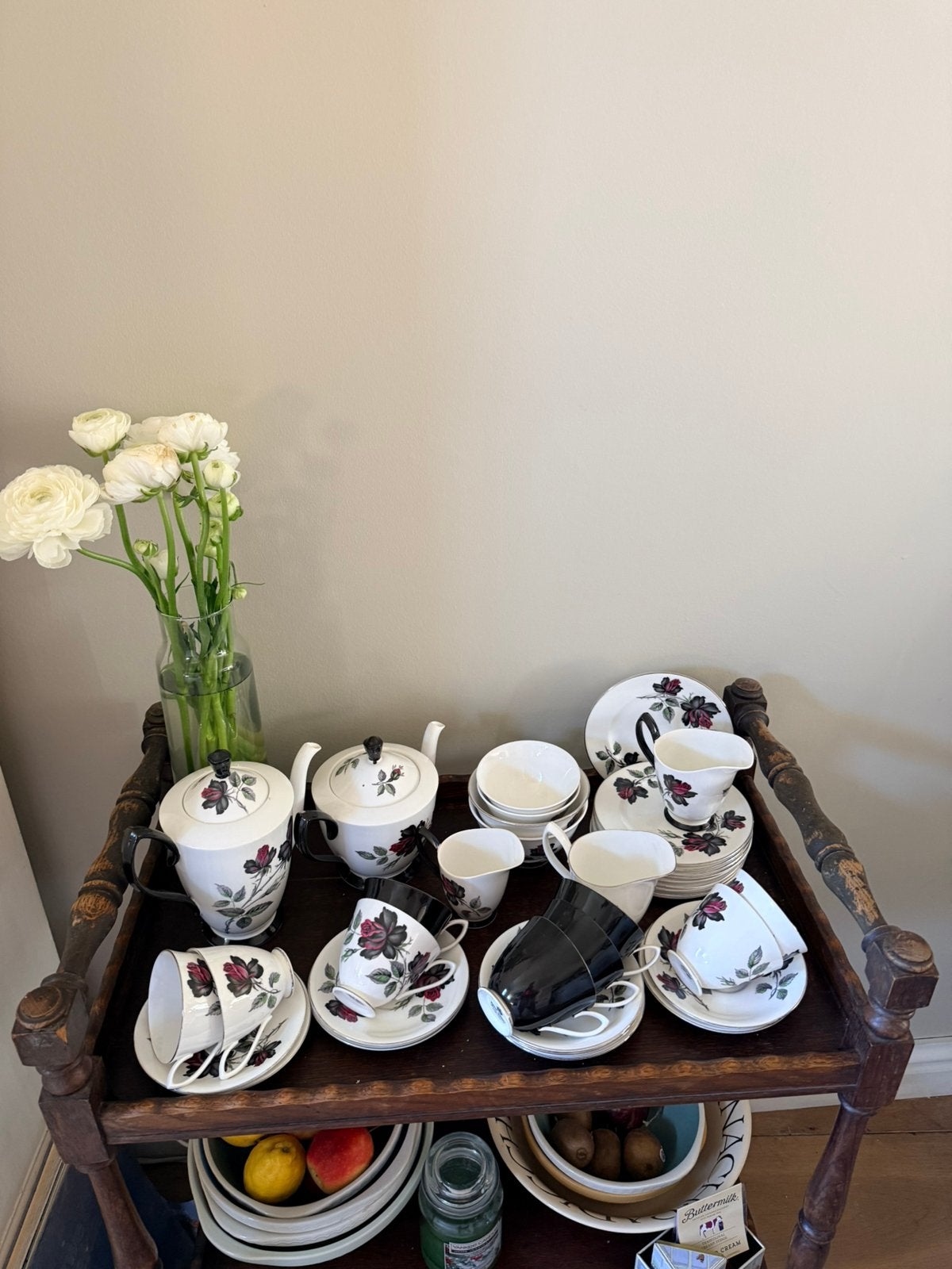 Royal Albert Masquerade compl antiek servies 16 pers, Ophalen