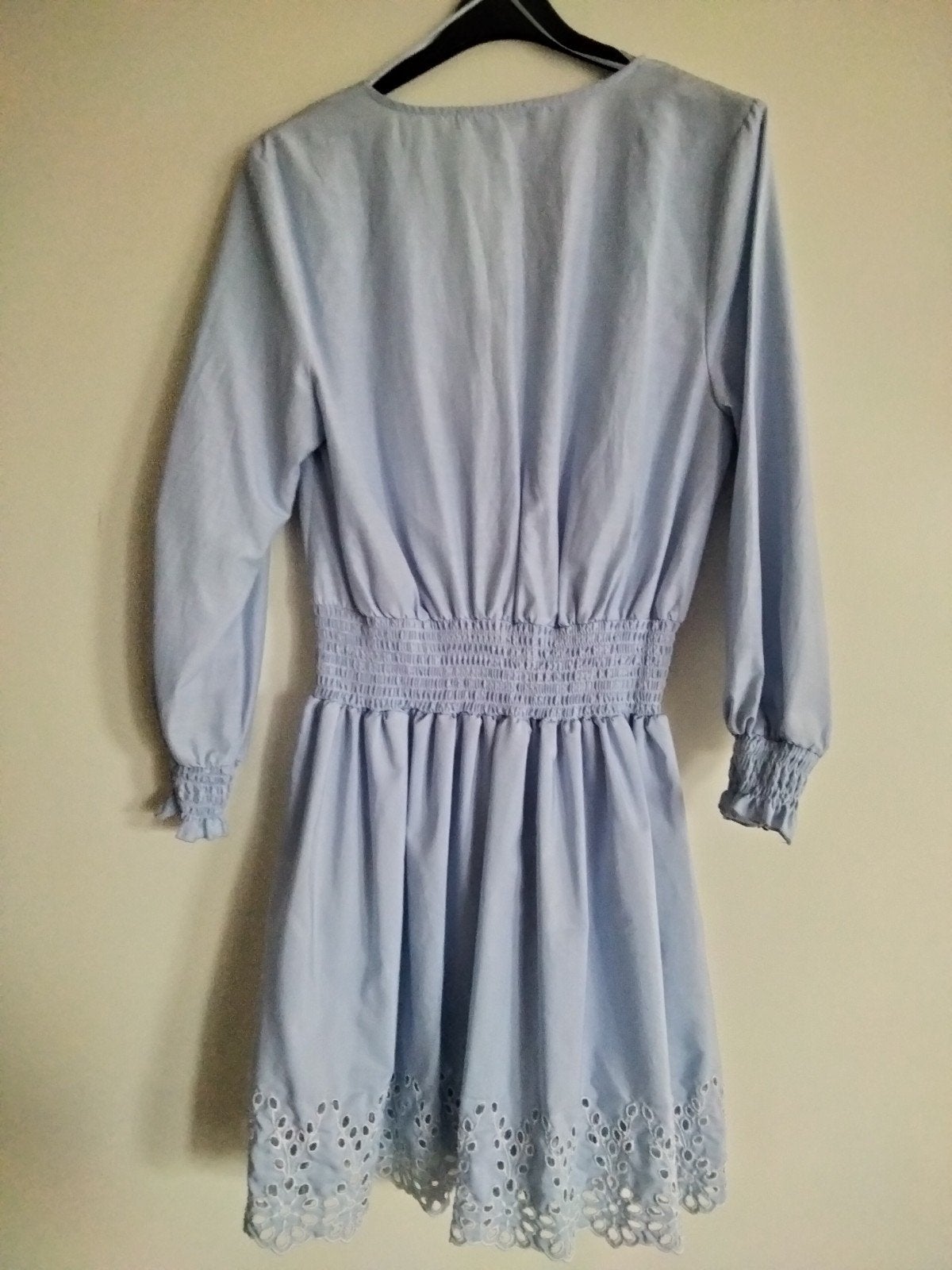 Lichtblauwe jurk met lange mouwen en broderie, Blauw, Ophalen of Verzenden, Maat 36 (S), Boven de knie