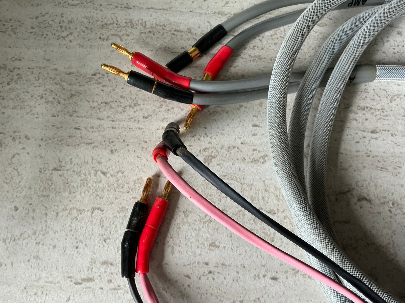 MIT EXPS-1 luidspreker kabel 2,5 meter, Audio, Tv en Foto, Ophalen of Verzenden, Zo goed als nieuw, 2 tot 5 meter, Luidsprekerkabel