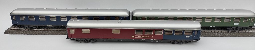 Märklin 29855 – stam van 3 rijtuigen met LED-verlichting, Wisselstroom, Gebruikt, Wagon, Ophalen of Verzenden