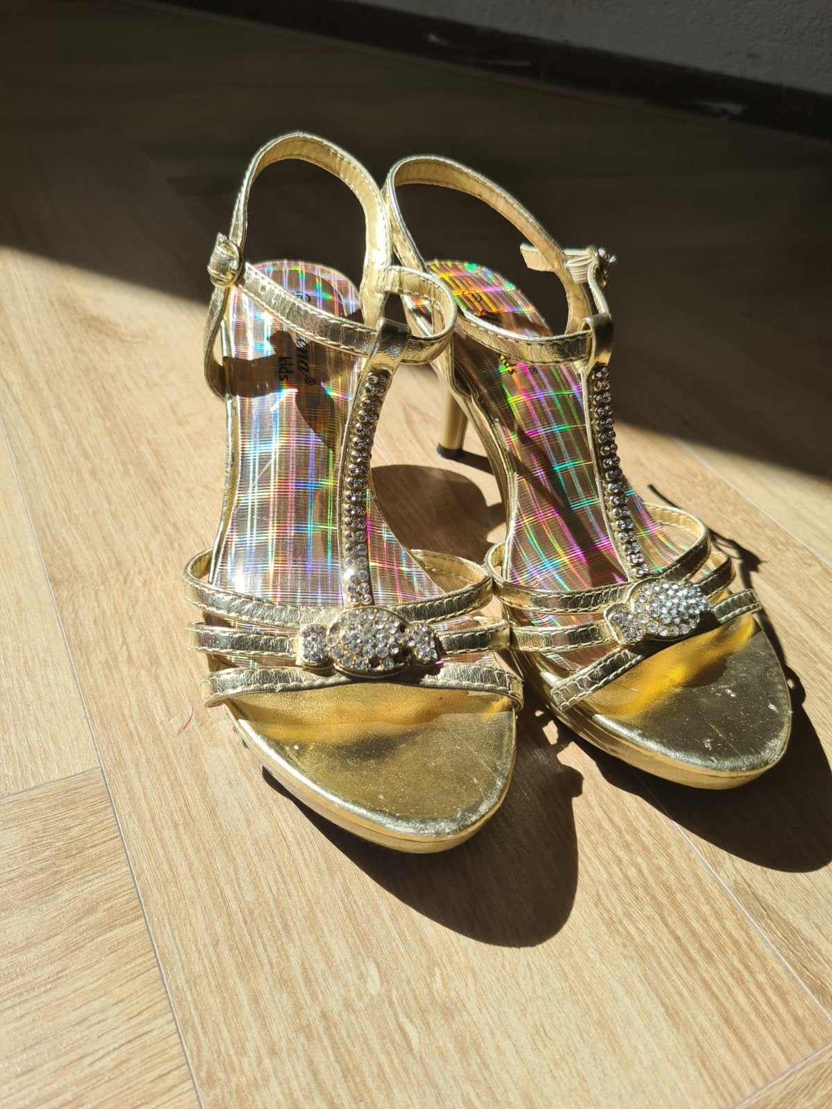 Gouden hakken met glinster, Ophalen of Verzenden, Zo goed als nieuw, Meisje, Schoenen