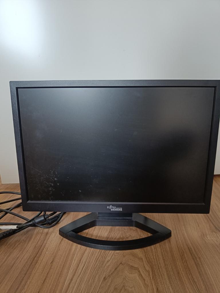 Fujitsu Siemens Monitor - 19 inch, Ophalen, VGA, 60 Hz of minder, Gebruikt