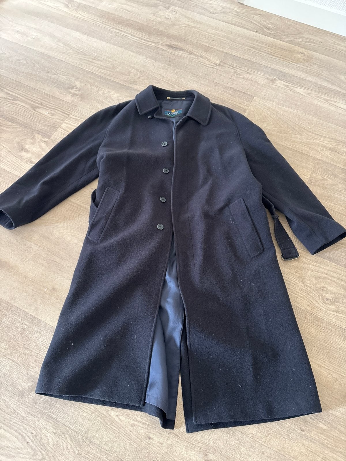 Bugatti herenjas - Klassieke zwarte winterjas met ceintuur, Ophalen of Verzenden, Gedragen, Maat 48/50 (M), Zwart