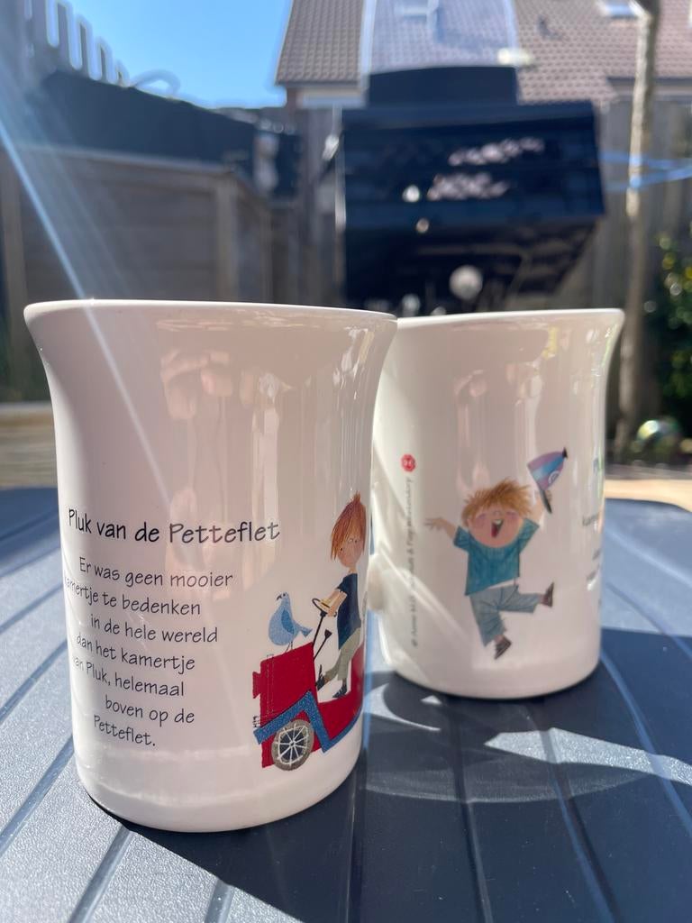 Pluk van de Petteflet mokken - Set van 2, Overige typen, Ophalen of Verzenden, Zo goed als nieuw, Steen/keramiek