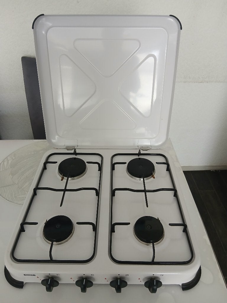 Butaan / Propaan 4 pits gasstel in zeer goede staat 50x50x10, Ophalen, 4 kookzones, Zo goed als nieuw, Gas