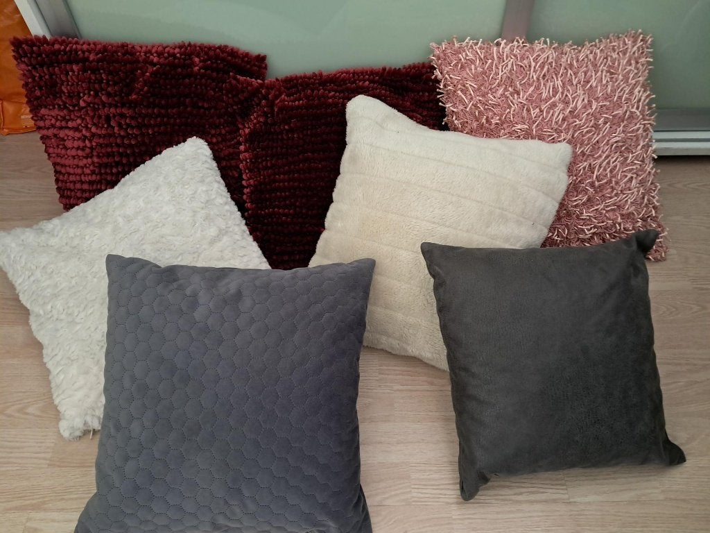Sierkussen kussens Kleuren : rood roze grijs creme Maten:, Huis en Inrichting, Ophalen of Verzenden, Nieuw, Overige kleuren, Vierkant
