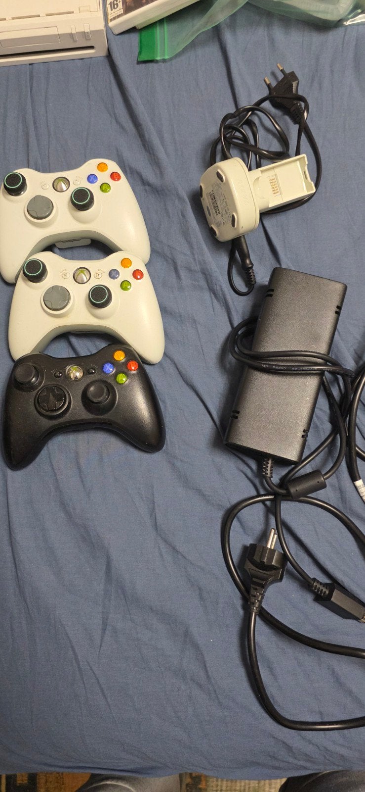 Xbox 360 S Console met 4 games en 3 controllers, Ophalen of Verzenden