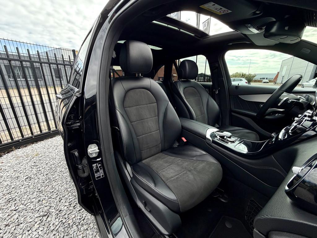 Mercedes-Benz GLC 300 4MATIC AMG Pano|360Camera|Distronic|Le, Auto's, Mercedes-Benz, Automaat, Gebruikt, 4 cilinders, Met garantie (alle)