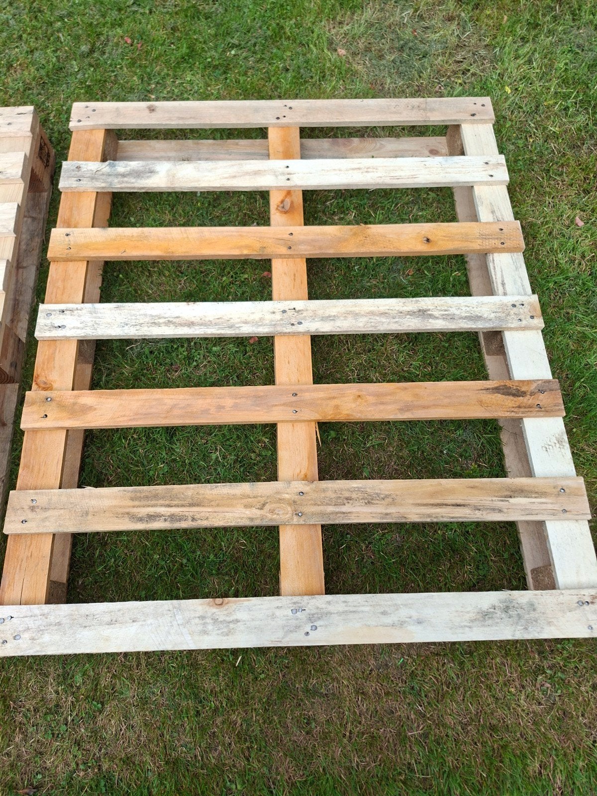gratis houten pallets - Ideaal voor diverse projecten, Doe-het-zelf en Verbouw, Gebruikt, Ophalen of Verzenden, 50 mm of meer