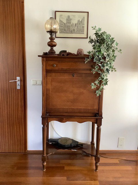 Klassiek bureau kastje Victoriaanse stijl, Huis en Inrichting, Ophalen, Zo goed als nieuw