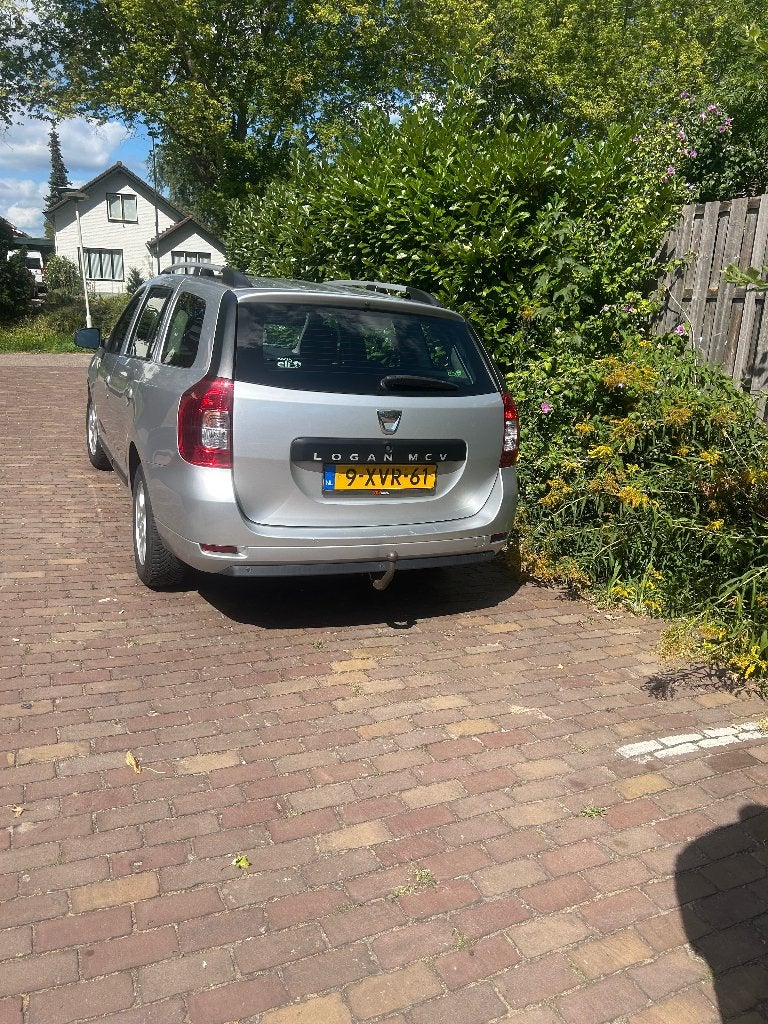 Dacia Logan 0.9 66KW TCE MCV 2014 Grijs, Voorwielaandrijving, 898 cc, Stof, 40 €/maand
