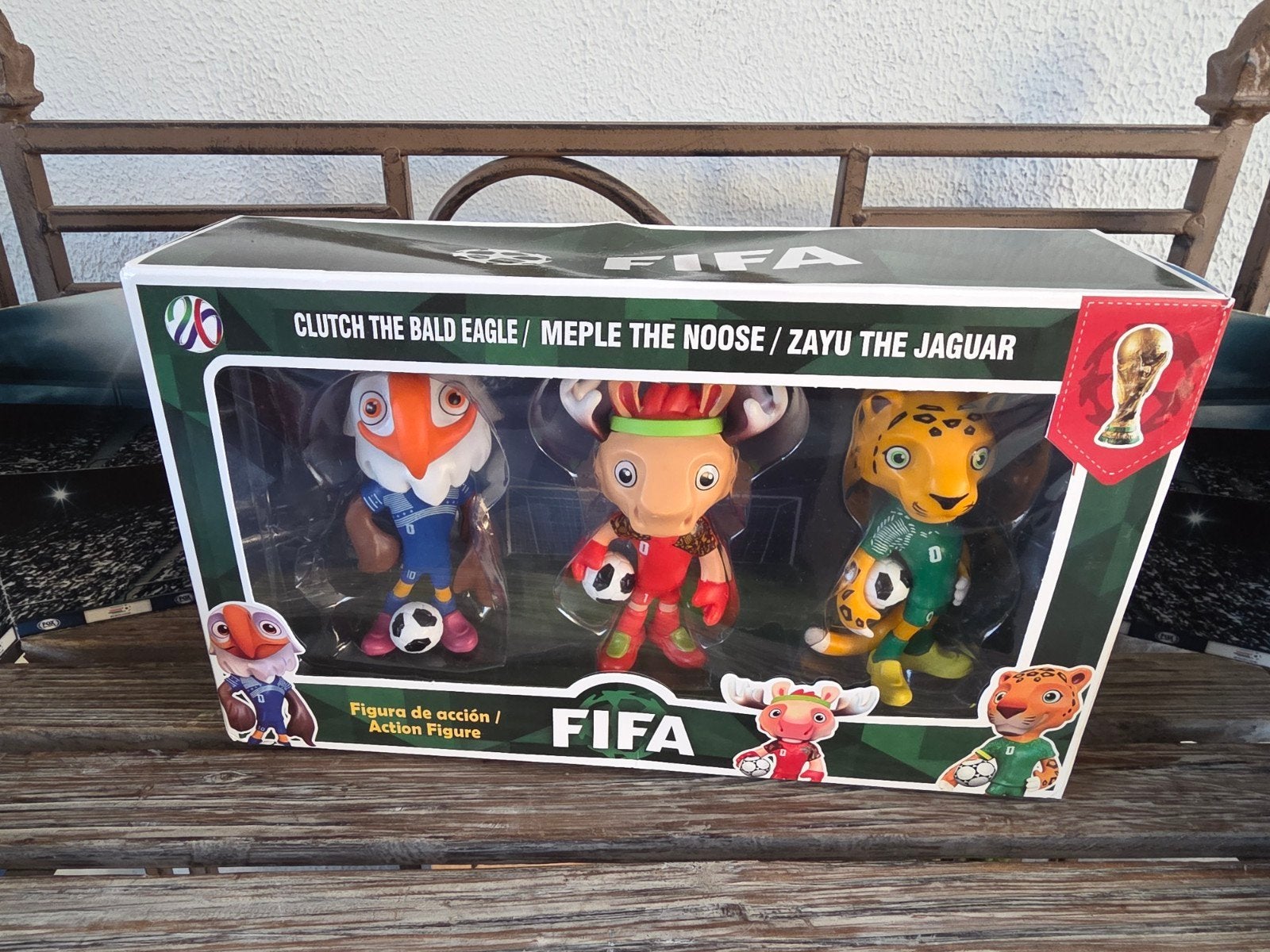 FIFA Wk voetbal 2026 mascotte set - Clutch, Meple, Zayu, Ophalen, Nieuw, Beeldje of Poppetje