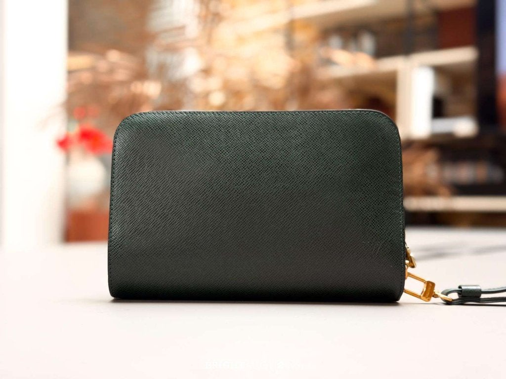 Louis Vuitton Clutch, Gebruikt, Zwart, Niet ingevuld, Louis Vuitton