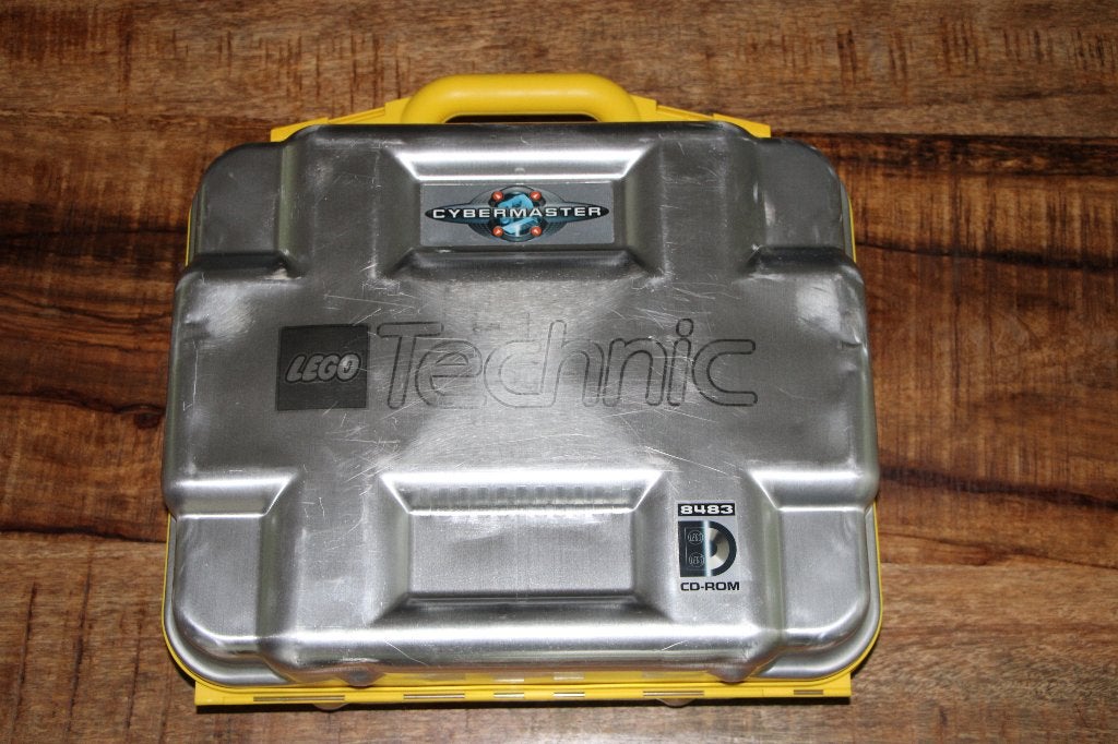 LEGO Technic Cyber Master. Set 8483. Aluminium Case!, Lego, Ophalen of Verzenden, Zo goed als nieuw, Technic