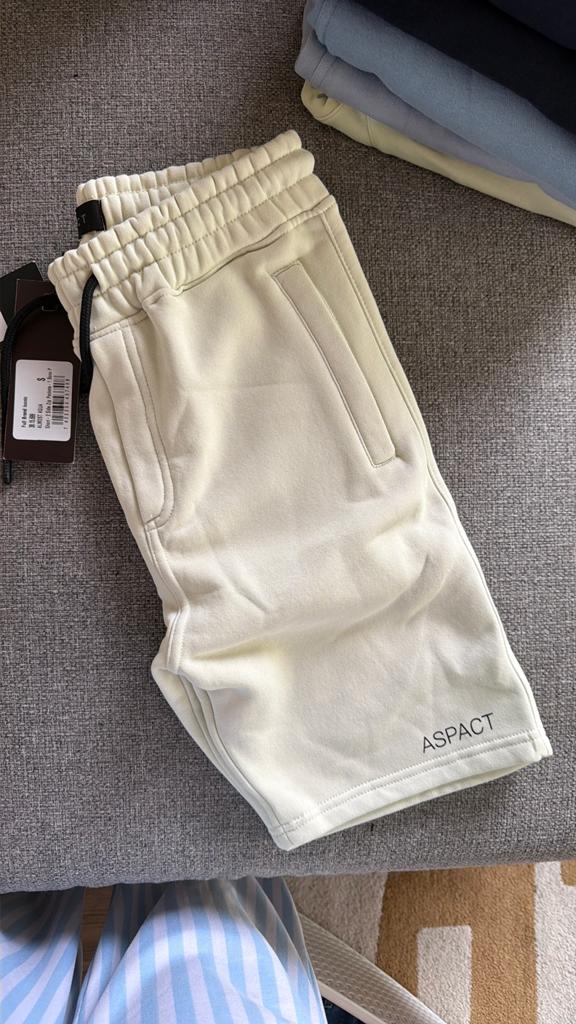 Korre broek aspact maat s, Kinderen en Baby's, Kinderkleding | Maat 152, Ophalen, Zo goed als nieuw, Meisje, Broek