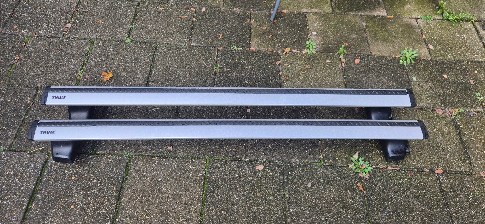 Thule Wingbar Edge dakdragerset 135 cm met voetenset, Ophalen of Verzenden, Gebruikt