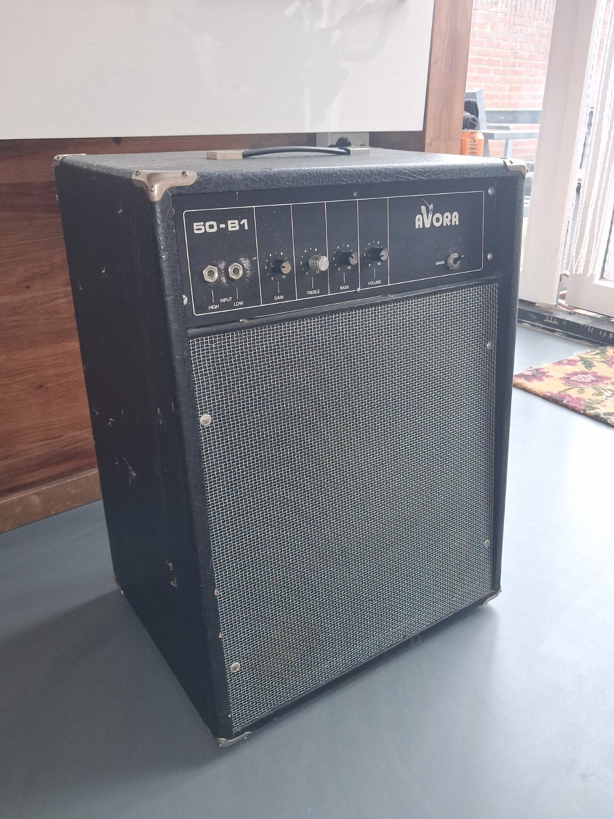 Vintage Avora 50-B1 (bas)gitaarversterker buizensound 50watt, Ophalen, Gebruikt, Basgitaar, Minder dan 50 watt