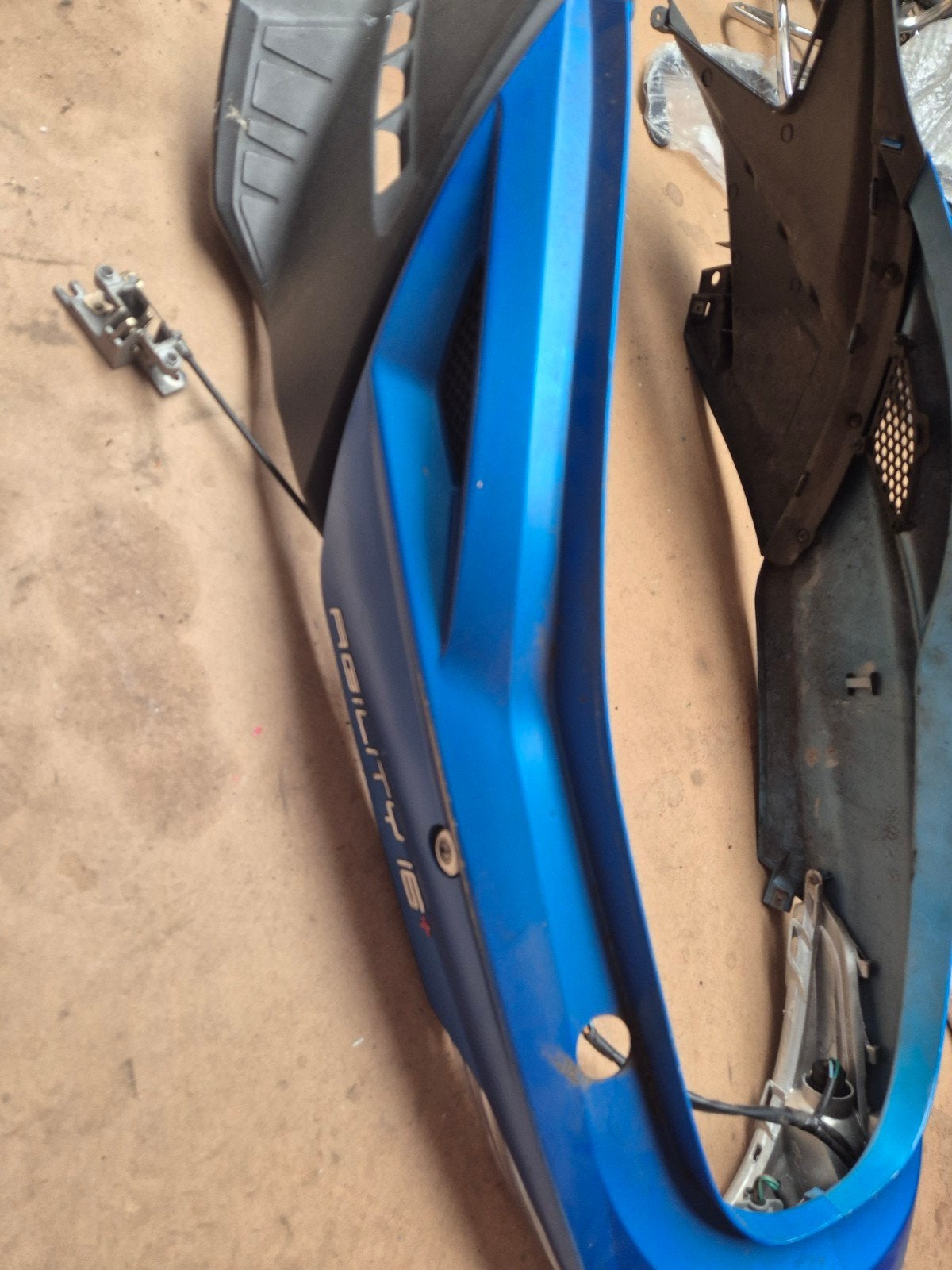Kymco Agility 16+ Achterschermen Mat Blauw, Ophalen, ., ., .
