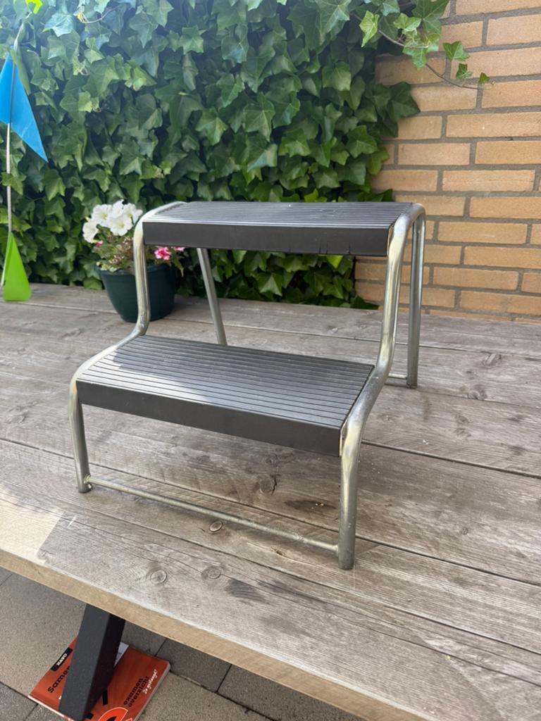 Trapje voor caravan, Ophalen of Verzenden, Zo goed als nieuw
