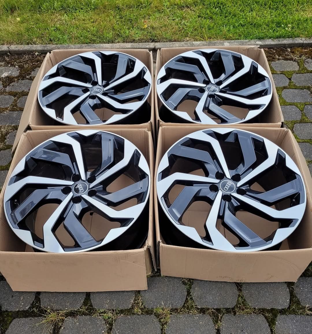 Originele Audi E-Tron Etron  21inch velgen, Auto-onderdelen, Ophalen