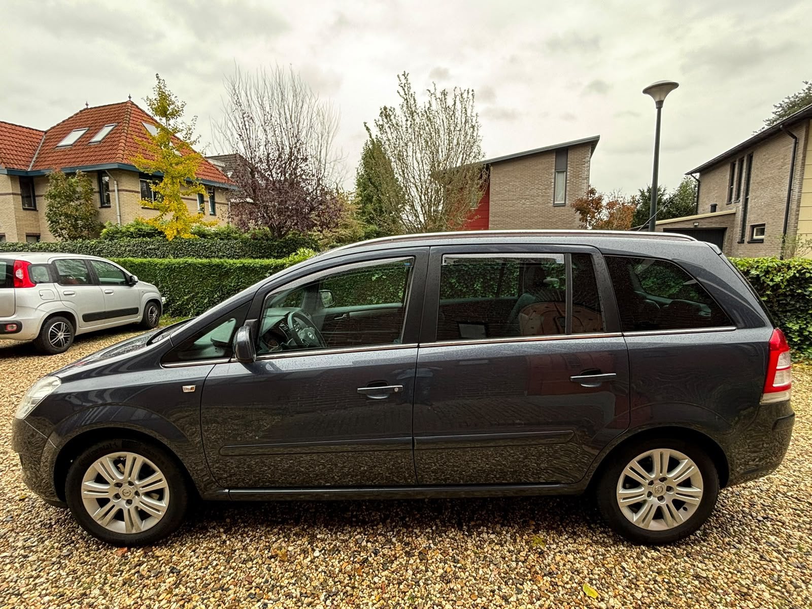 Opel Zafira 1.8 101KW 7 Pers 2011 | TREKHAAK | LEER |, Auto's, Voorwielaandrijving, 4 cilinders, Blauw, 1403 kg