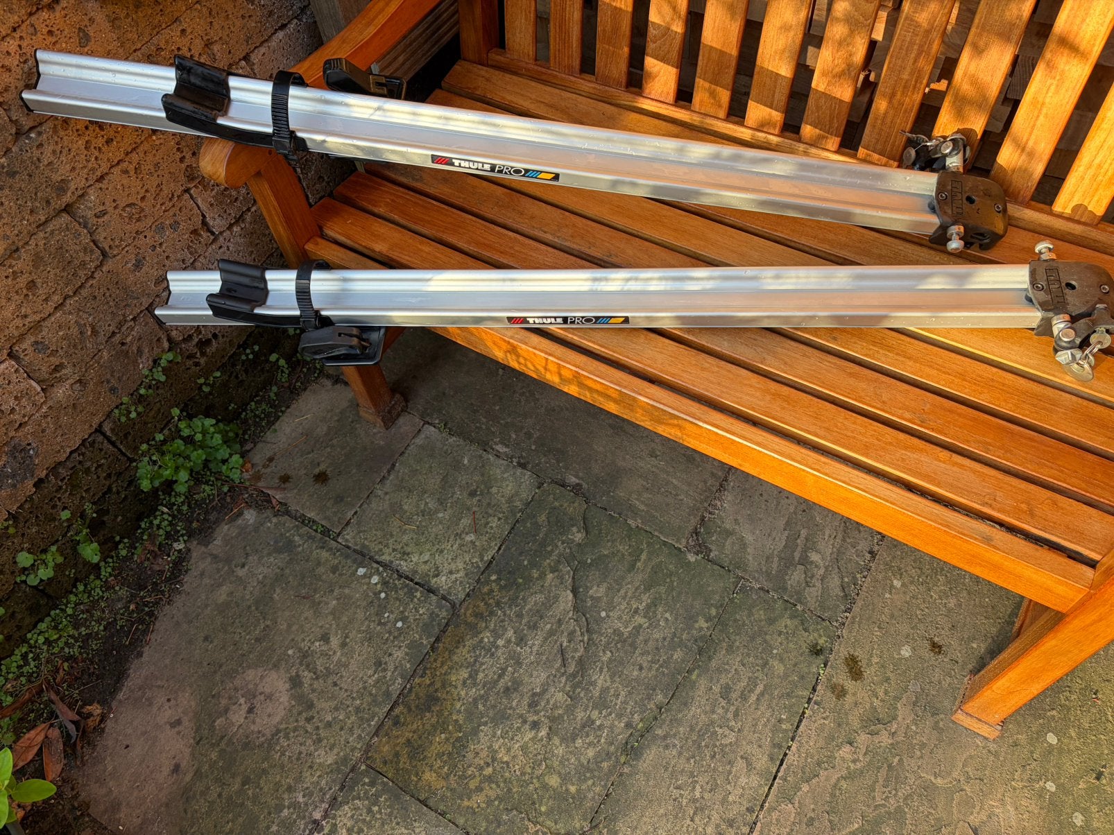 Fietsdragers racefiets of toerfiets. Thule Pro. Set van 2., Ophalen, Zo goed als nieuw