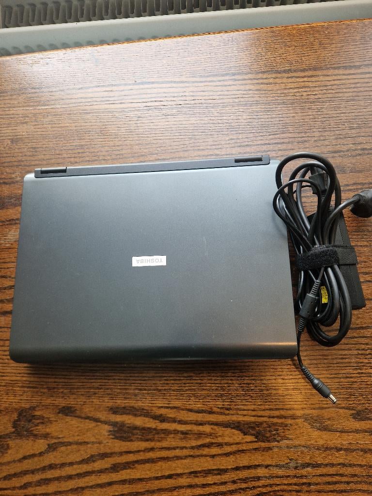 Toshiba Satellite A100 accu alleen kapot, Computers en Software, Windows Laptops, 2 tot 3 Ghz, 15 inch, Ophalen of Verzenden, Toshiba satellite