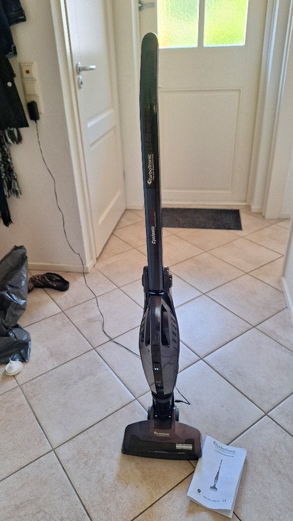 turbotronic stofzuiger, Witgoed en Apparatuur, Ophalen, Gebruikt, Geschikt voor tapijt, Steelstofzuiger
