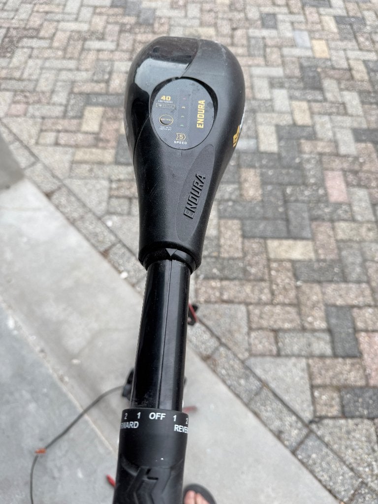 Buitenmotor Minn Kota Endura 40 – 12V – 40 lbs, Ophalen, Zo goed als nieuw, Motor en Techniek