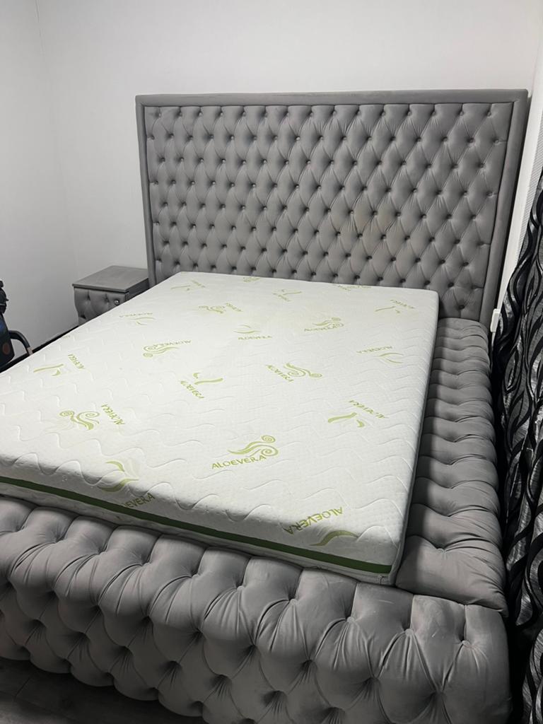 Luxe Italiaanse Boxspring met Opbergruimte + Nachtkastjes, Ophalen of Verzenden, Zo goed als nieuw, Tweepersoons, 180 cm