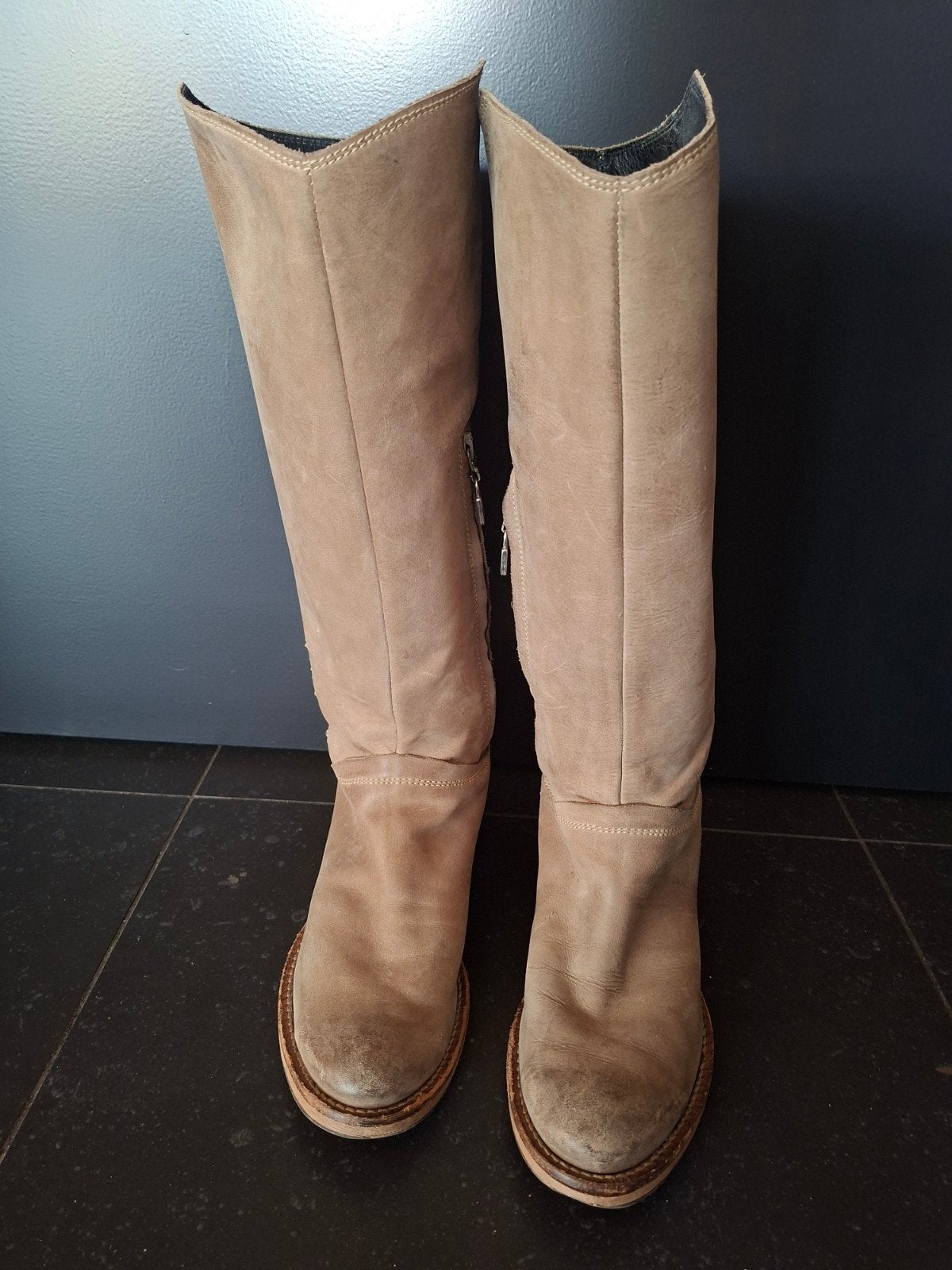 Walk in the Park leren laarzen - Maat 37, Kleding | Dames, Schoenen, Hoge laarzen, Beige, Ophalen of Verzenden, Gedragen
