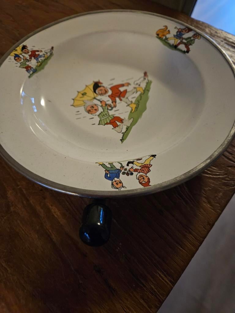 Vintage warmhoudbordje met kinderfiguren, Ophalen of Verzenden, Gebruikt