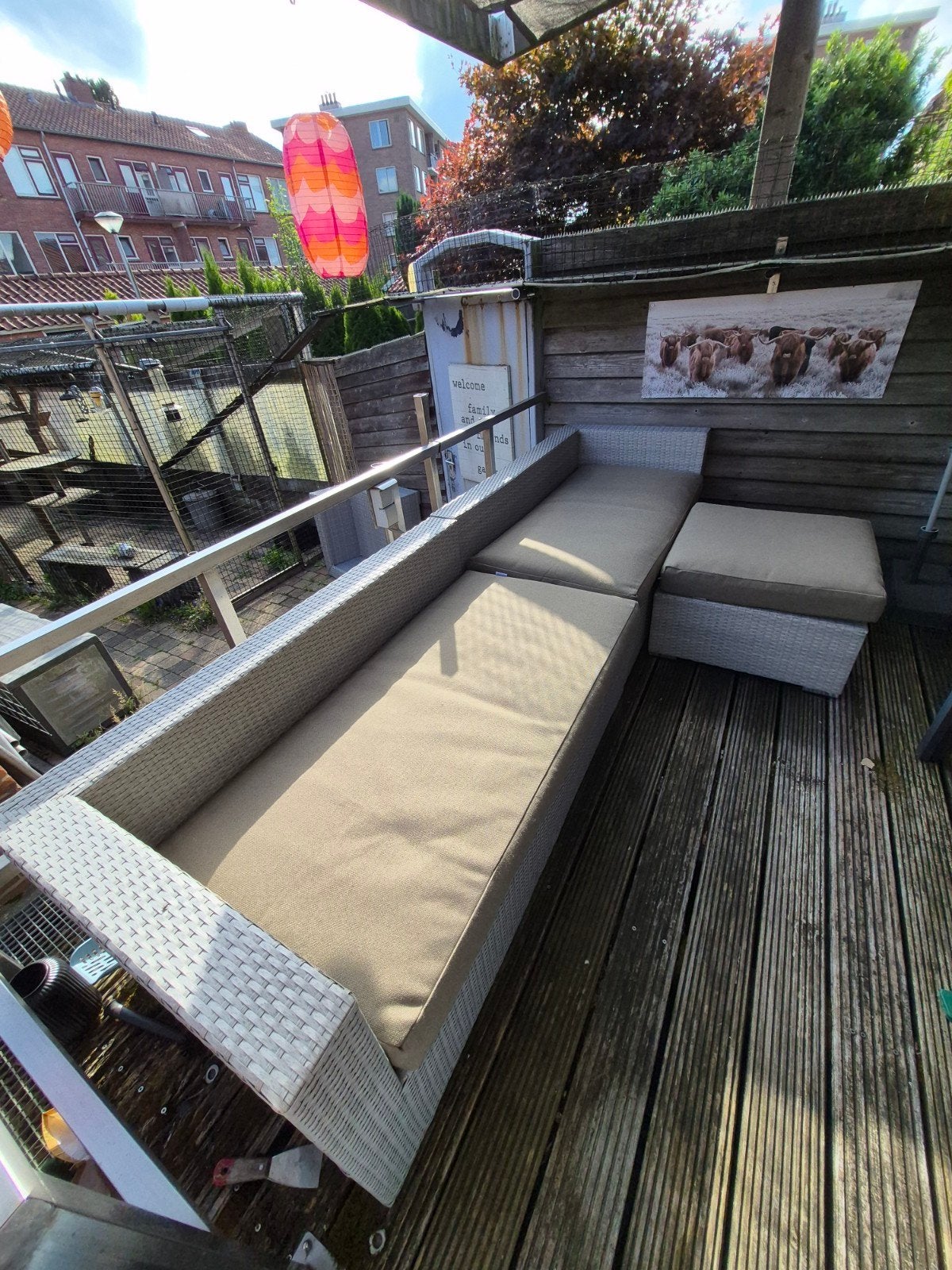 Wicker Loungebank met zitkussens en hocker + dienblad, Ophalen, 4 zitplaatsen, Gebruikt, Bank