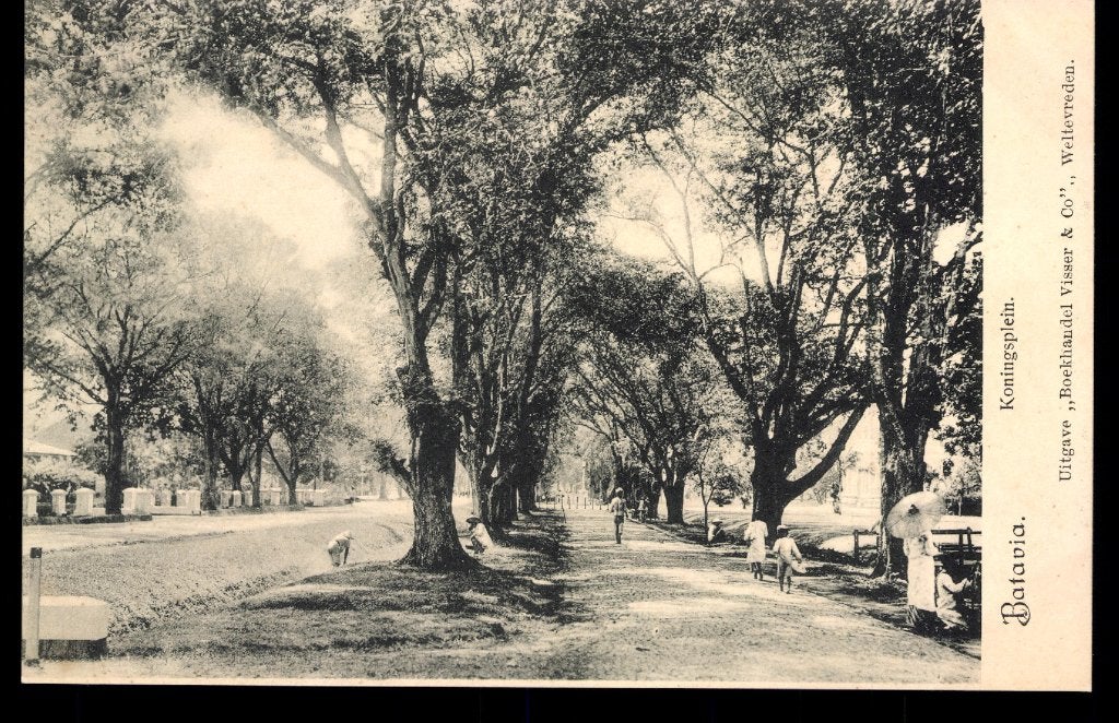 Nederlandsch Indië, Batavia, Koningsplein met volk, ca. 1903, Verzenden, Voor 1920, Ongelopen, Buiten Europa