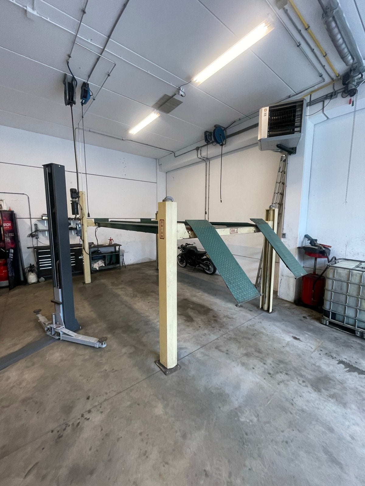 4-koloms autobrug, 3000 kg MOET WEG, Onderhoudsbeurt
