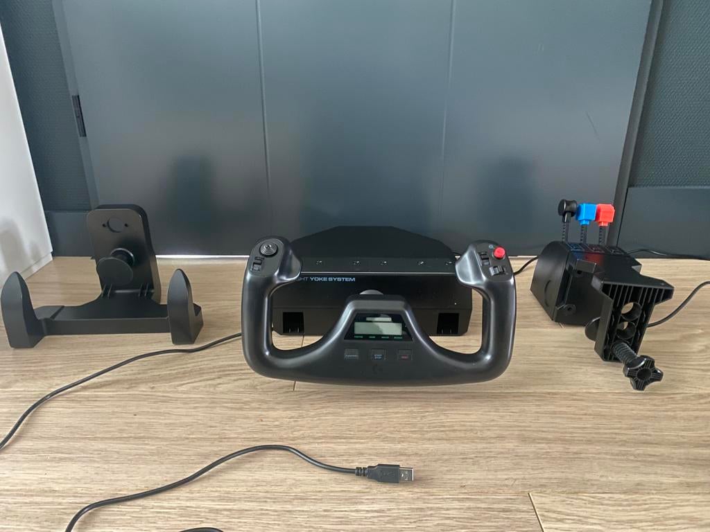 Logitech Flight Yoke system, Computers en Software, Joysticks, Zo goed als nieuw, Ophalen of Verzenden