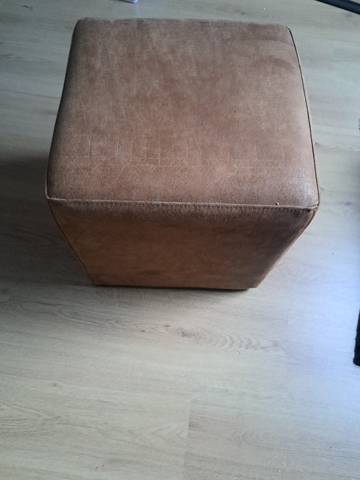 Poef Xoon 40x40x40 - Bruin, Ophalen, Minder dan 50 cm, Gebruikt, Vierkant