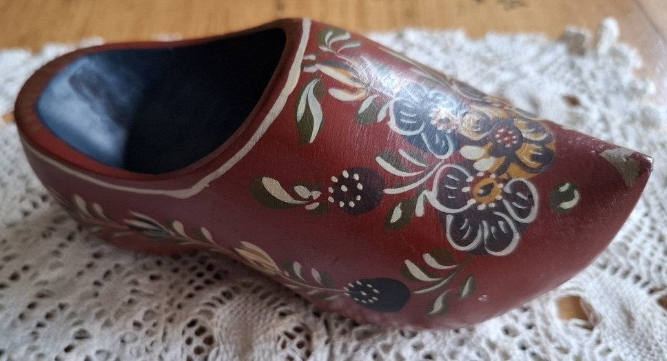 Houten Hindelooper klompje, rood bruin, Antiek en Kunst, Ophalen of Verzenden