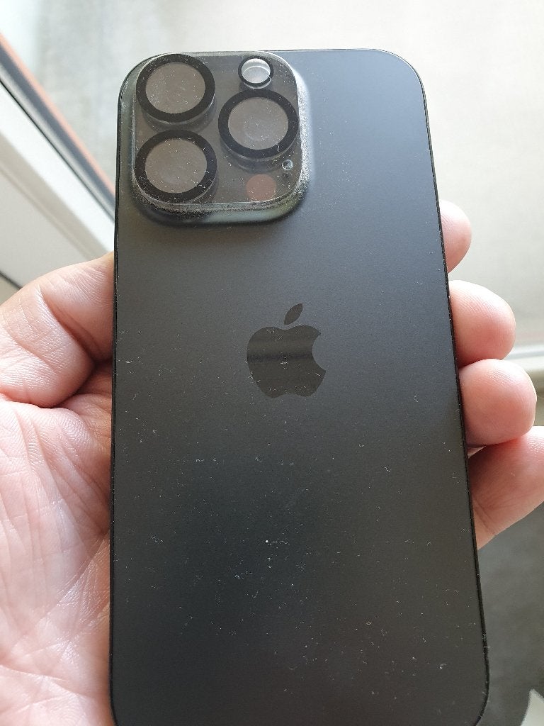 Mooie iphone 16 pro, 128 GB, Zwart, Zo goed als nieuw, Zonder simlock