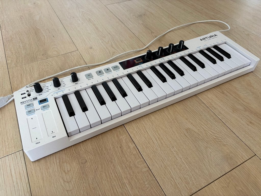 Arturia KeyStep 37 USB/MIDI keyboard, Muziek en Instrumenten, Ophalen, Zo goed als nieuw