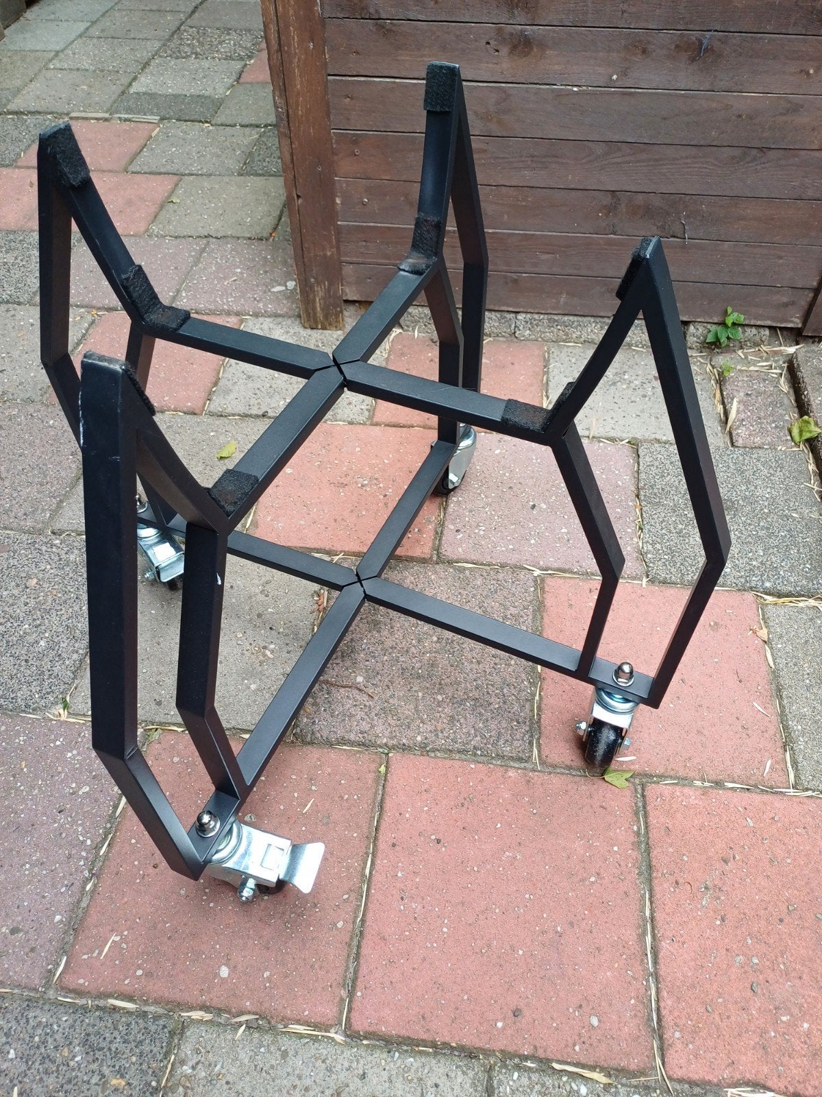 Te koop Kamado BBQ onderstel met wielen - Grizzly Grills, Ophalen, Zo goed als nieuw, Grizzly Grills