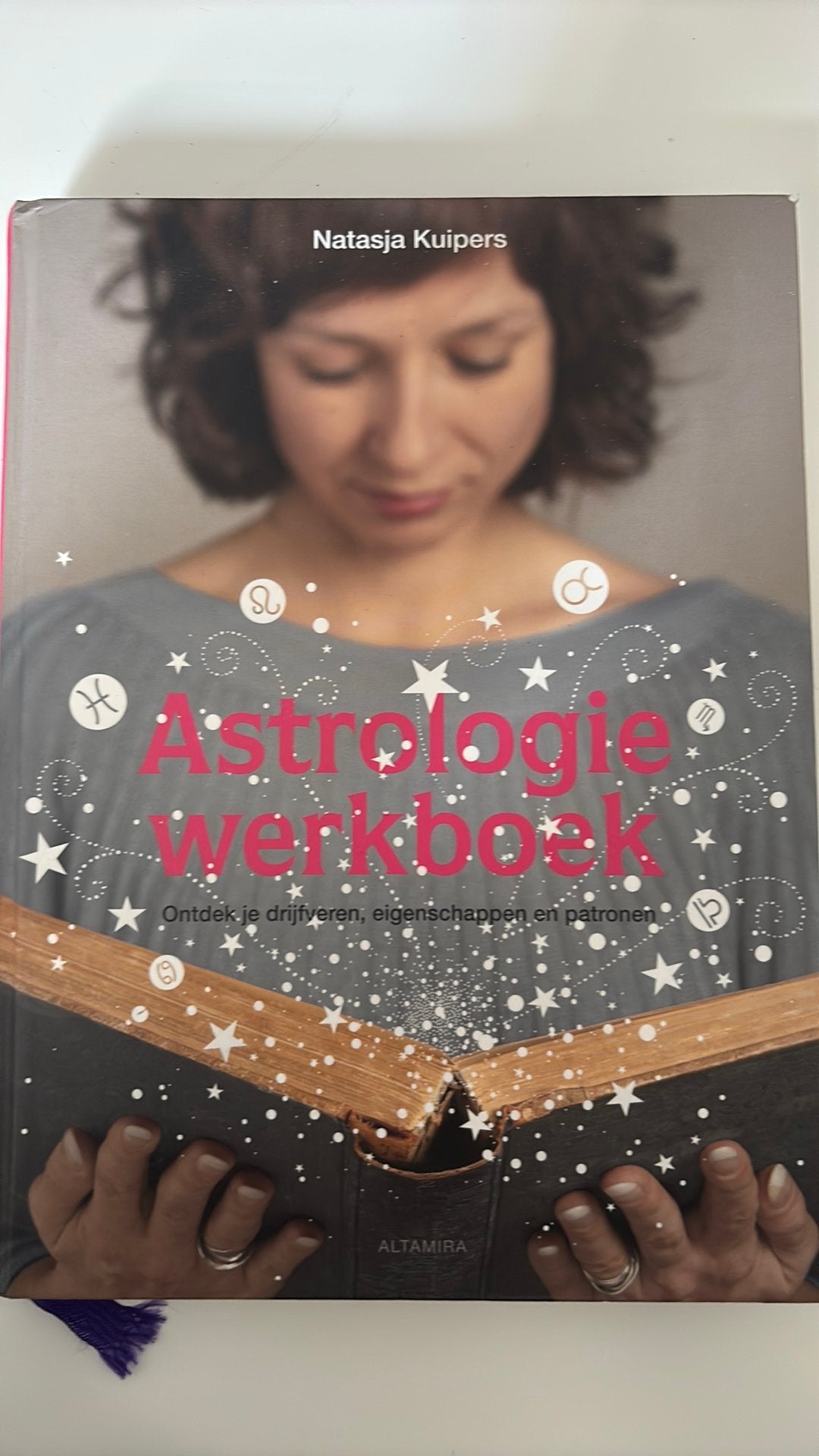 Natasja Kuipers - Astrologie werkboek, Achtergrond en Informatie, Astrologie, Ophalen of Verzenden, Zo goed als nieuw