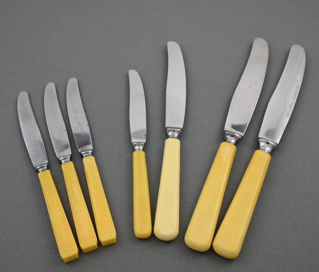 7x messen faux-ivoren / bakelieten heften /3x-2x-1x-1x /Gero, Antiek en Kunst, Verzenden