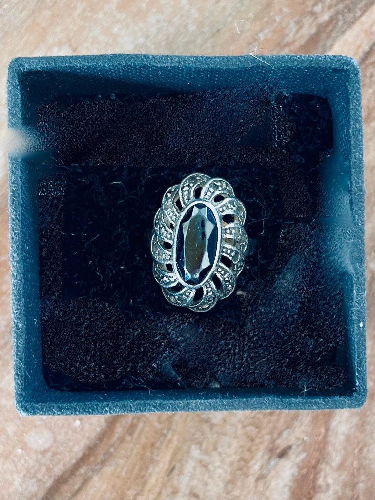 Vintage zilveren ring, 18 tot 19, Gebruikt, Ophalen of Verzenden, Met edelsteen