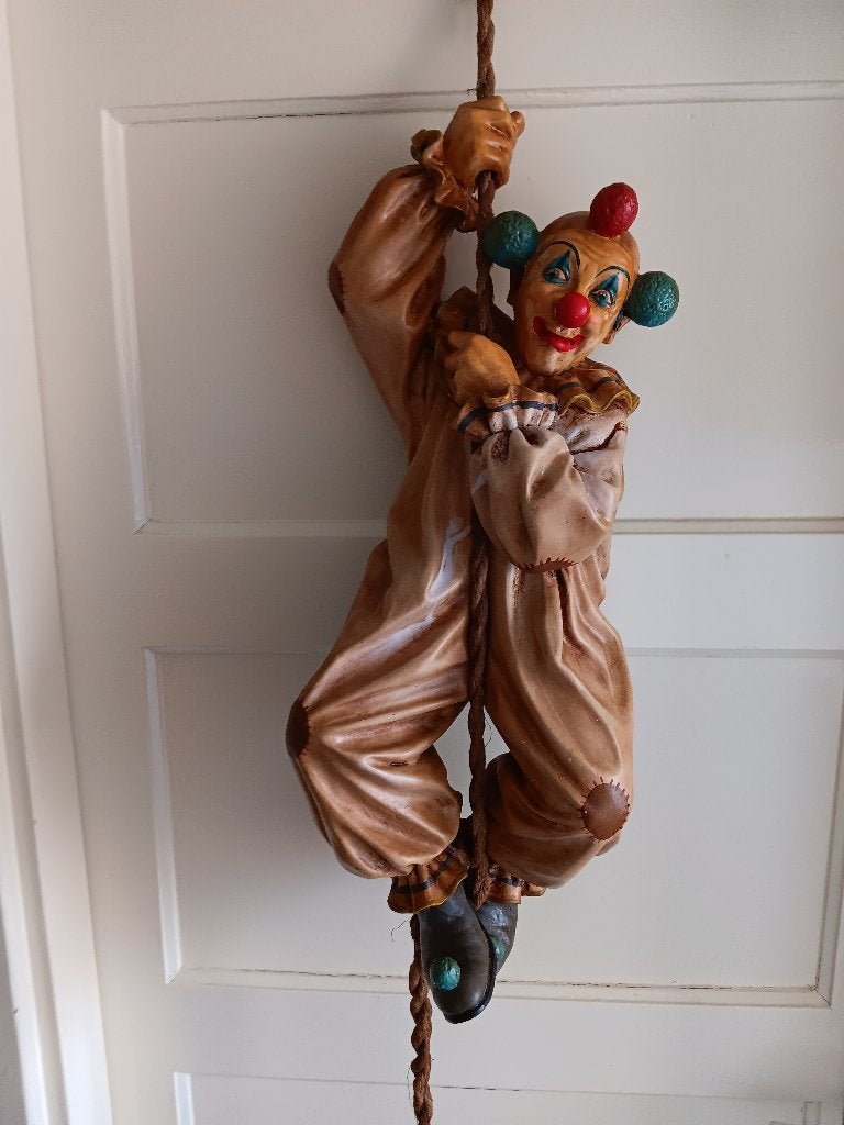 Grote clown aan koord, touw, Jun Asilo 96, Ophalen, Gebruikt, Fantasy