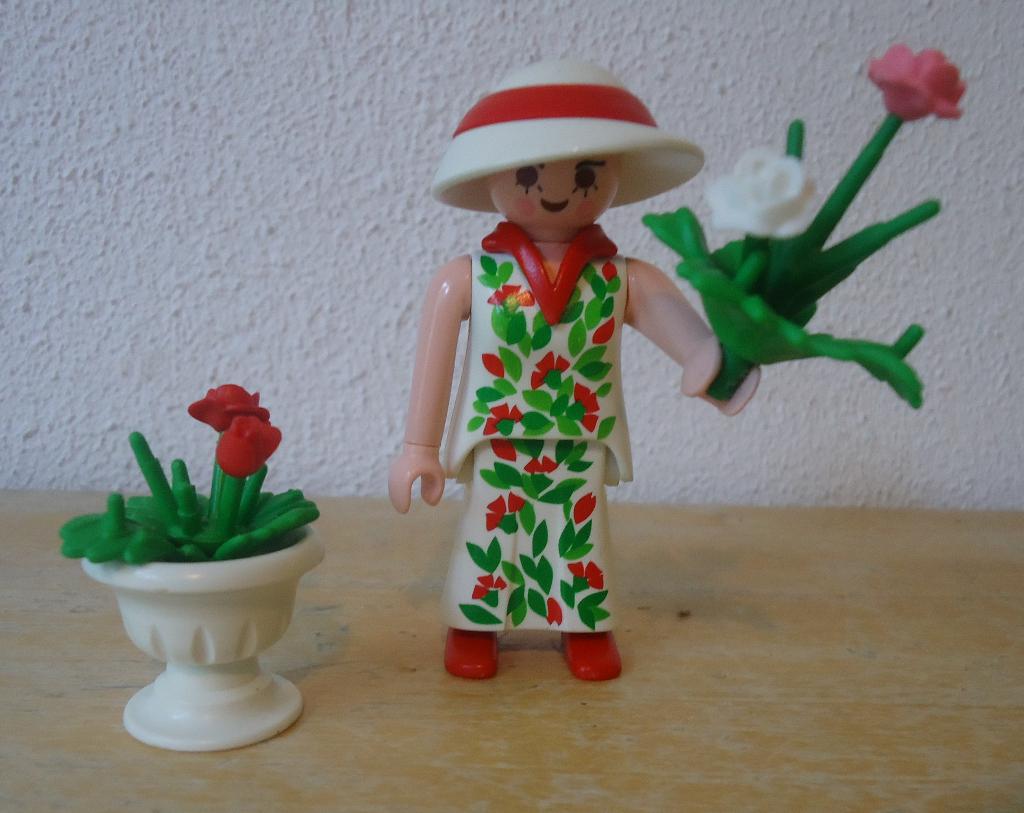 mooie bloemen Dame met rozen Playmobil 4673, Ophalen of Verzenden, Zo goed als nieuw, Complete set