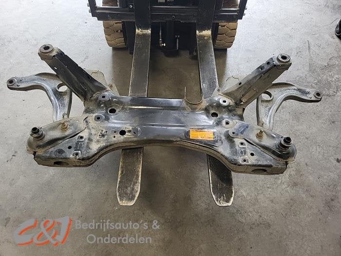 Subframe van een Renault Master
