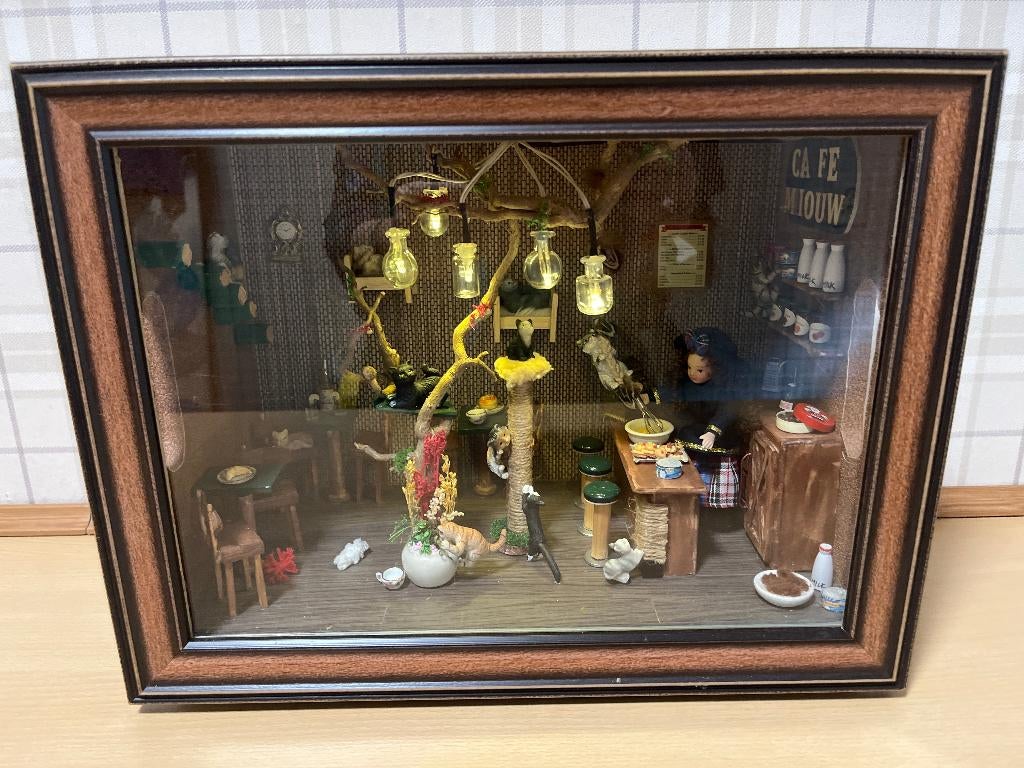 Katten Café - Kijkkast, Roombox, Poppenhuis, Ophalen of Verzenden, Nieuw, Poppenhuis