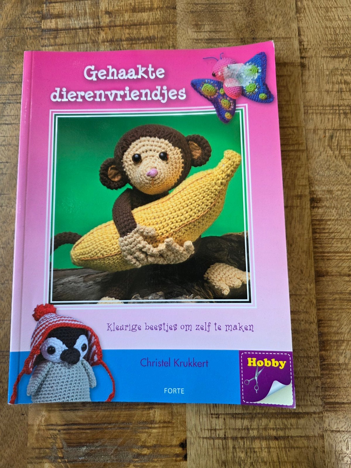 Gehaakte dierenvriendjes - Haakboek, Ophalen of Verzenden, Zo goed als nieuw, Breien en Haken, Christel Krukkert